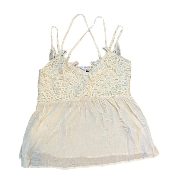 BLAKELEY Tops - NWT!! BLAKELEY Grace Lace Tank Top - White  Boho adjustable straps size small